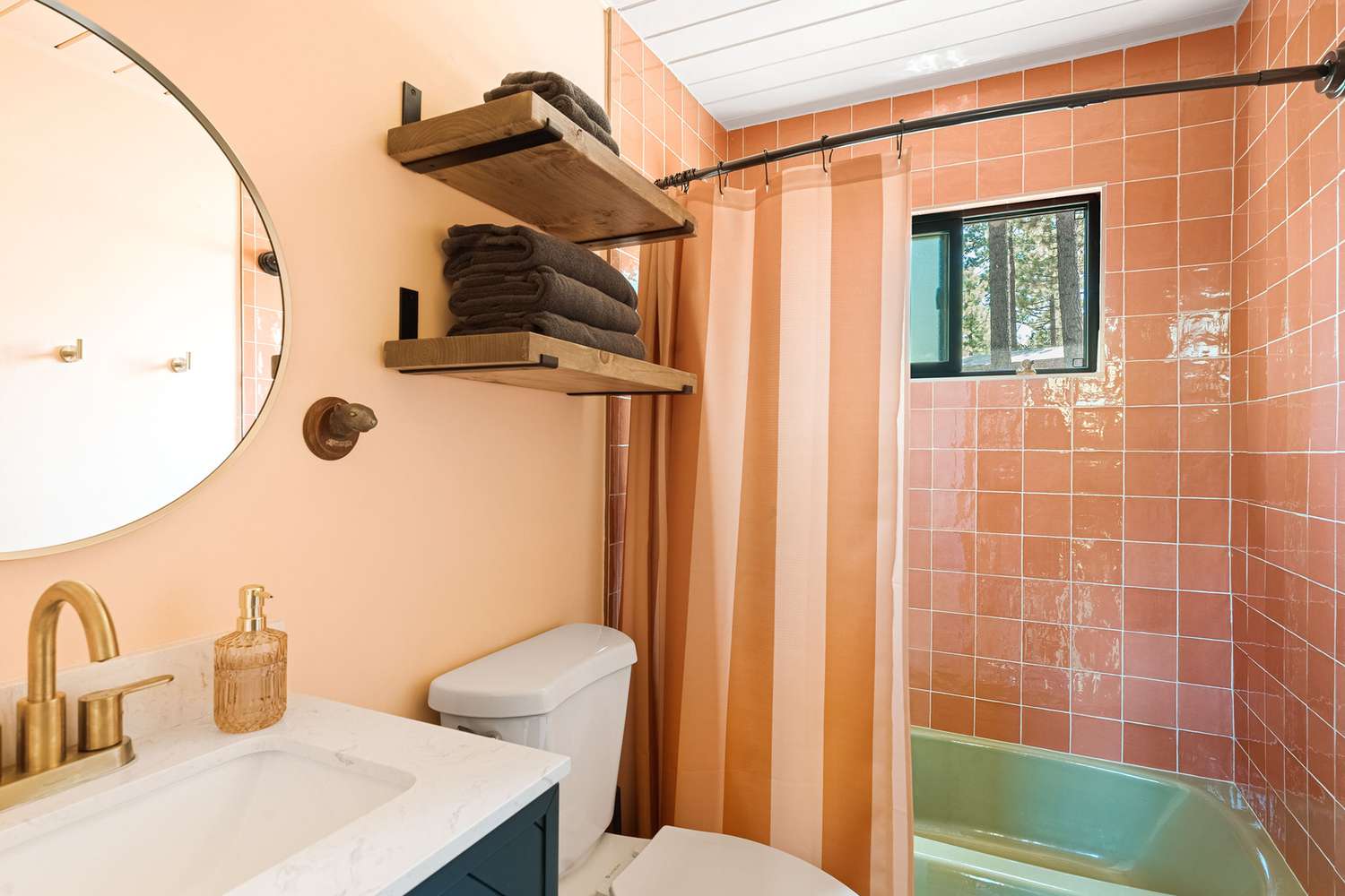 Redesign Your Bathroom with 8 easy Steps